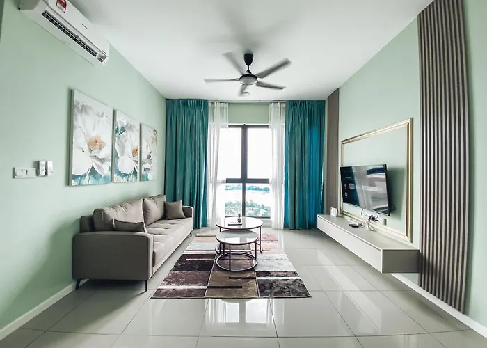 Family-Friendly 3-Bedroom Condo At Ioi Resort City