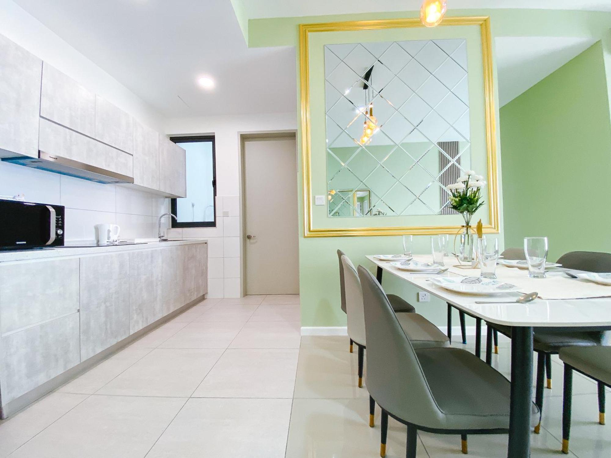 Family-friendly 3-bedroom At Ioi Apartment