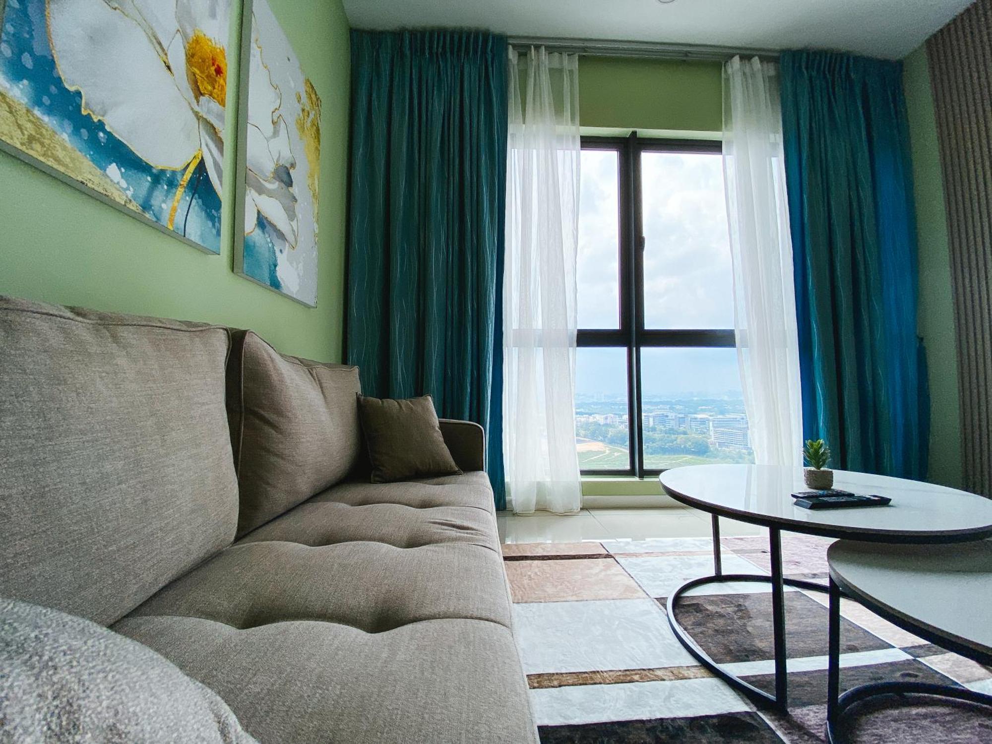 Family-friendly 3-bedroom At Ioi * Kampong Abu Bakar